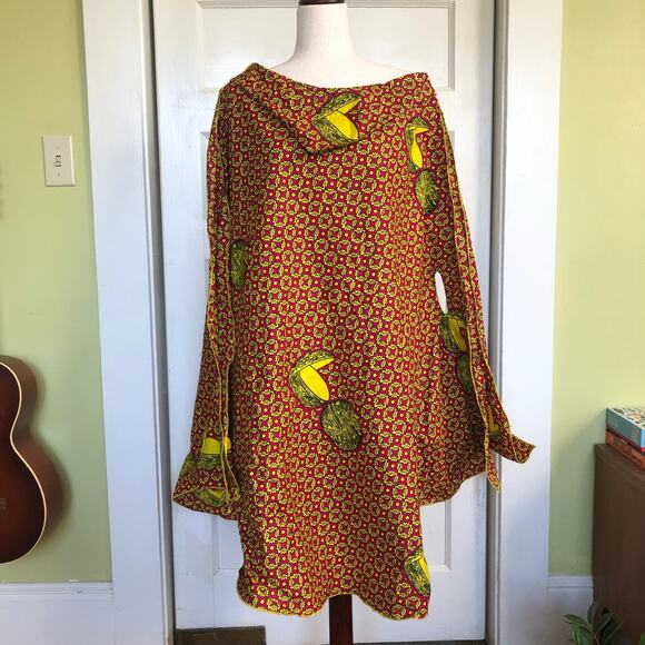 Vintage Handmade Oversized Poncho One Size Pink Yellow Boat Neck 70s Boho Hippie - Picture 1 of 7